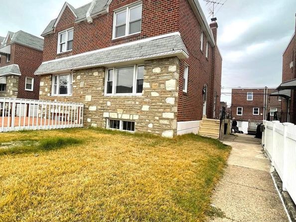 1815 Danforth Street, Philadelphia PA 19152