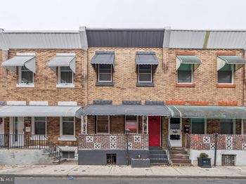 2416 N Hollywood Street