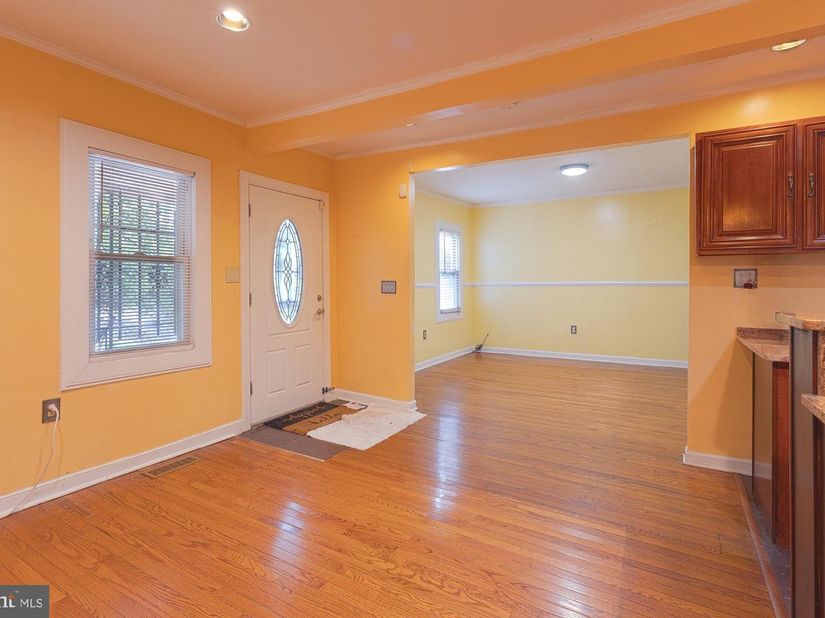 828 49TH Street NE, Washington DC 20019