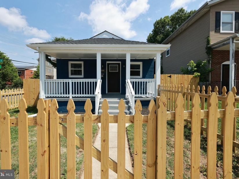 5100 Queens Stroll Place SE, Washington DC 20019