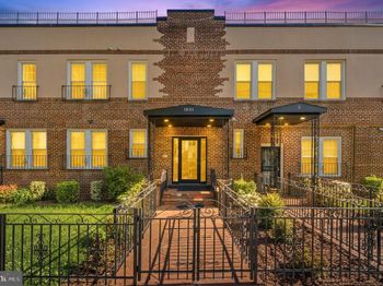 1801 Otis Street NE