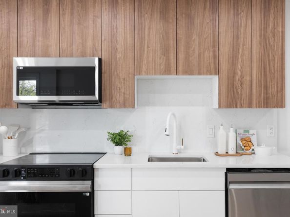 1124 Florida Avenue NE 108, Washington DC 20002