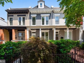 615 11TH Street NE