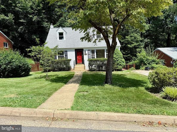6506 Oakwood Drive, Falls Church VA 22041