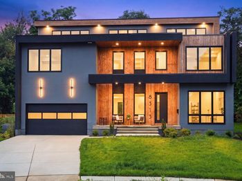 8313 Syracuse Circle