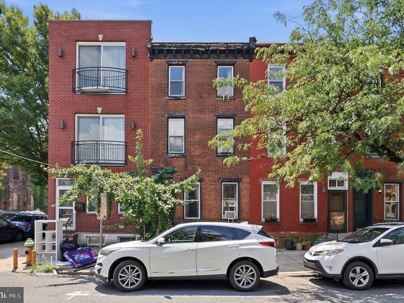 2102 Christian Street C, Philadelphia PA 19146