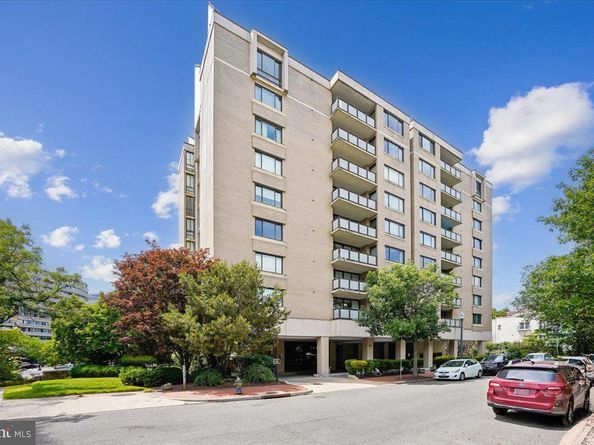 800 25TH Street NW 504, Washington DC 20037