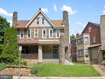 407 W Abbottsford Avenue