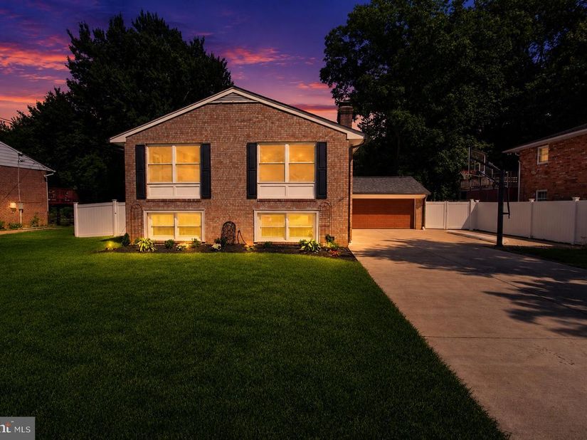 9009 Mears Street, Fairfax VA 22031