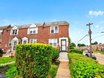 1852 N 77TH Street