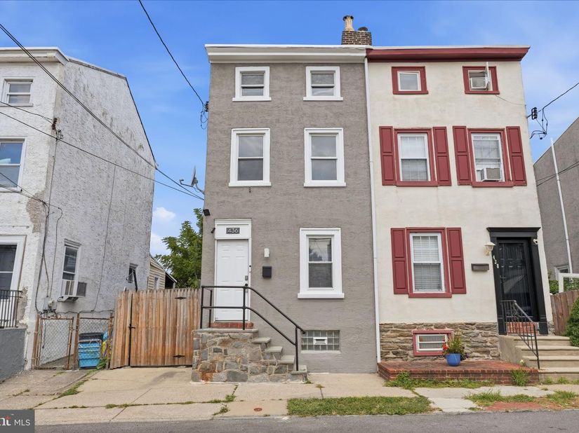 436 Lemonte Street, Philadelphia PA 19128