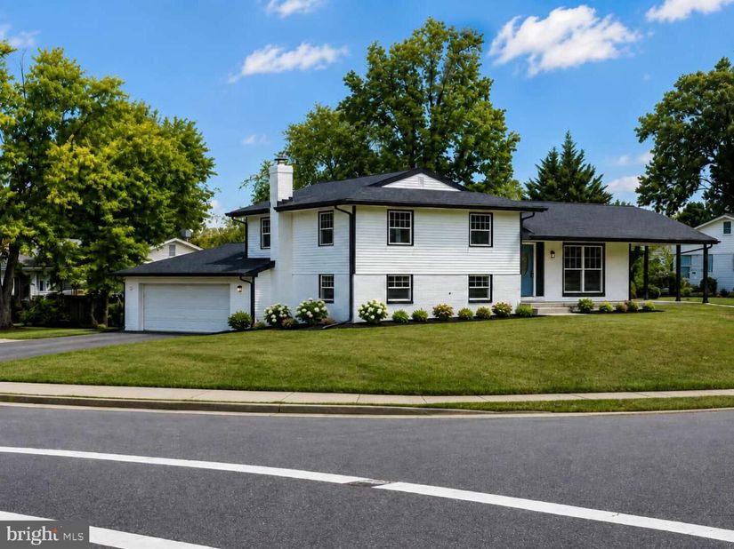 1201 E Holly Avenue, Sterling VA 20164