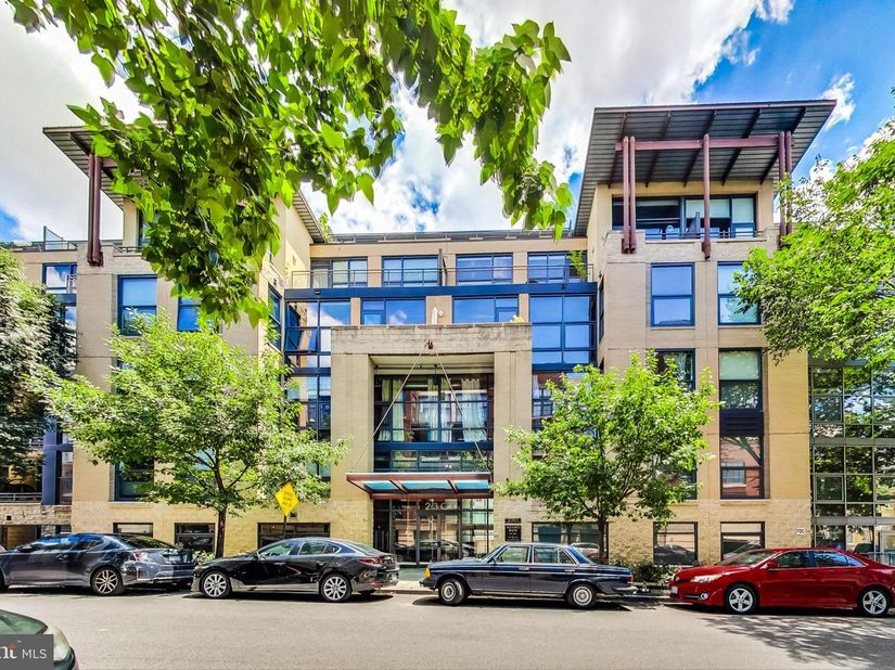 2301 Champlain Street NW T04, Washington DC 20009