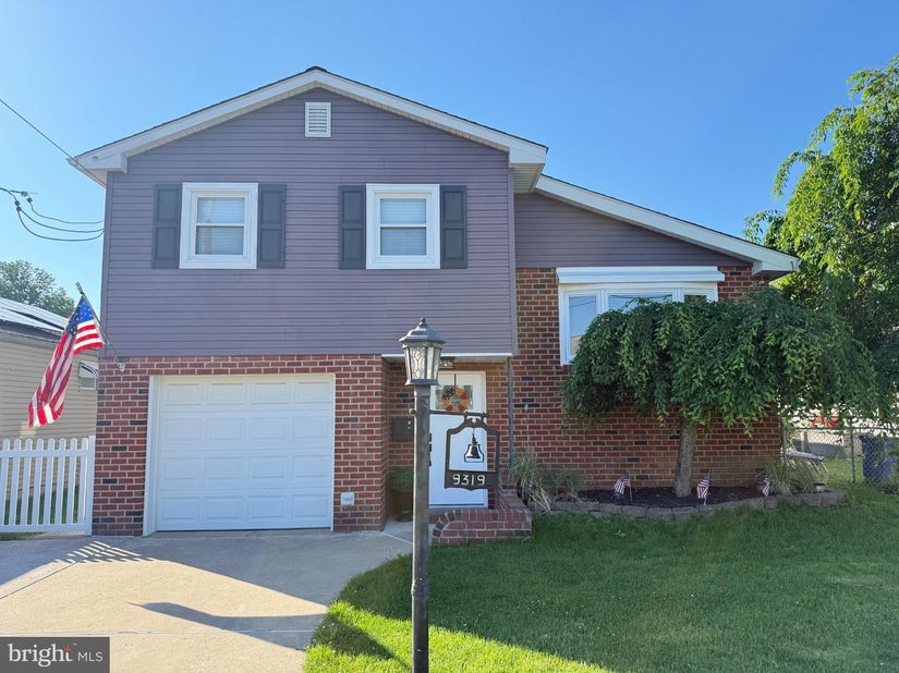 9319 Marsden Street, Philadelphia PA 19114