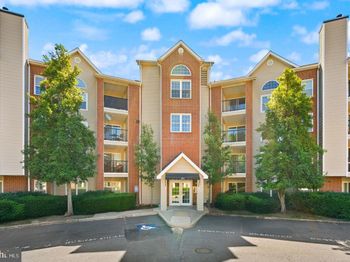 3313 Wyndham Circle