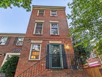 1108 Michigan Court