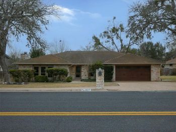 10225 Pinehurst Dr