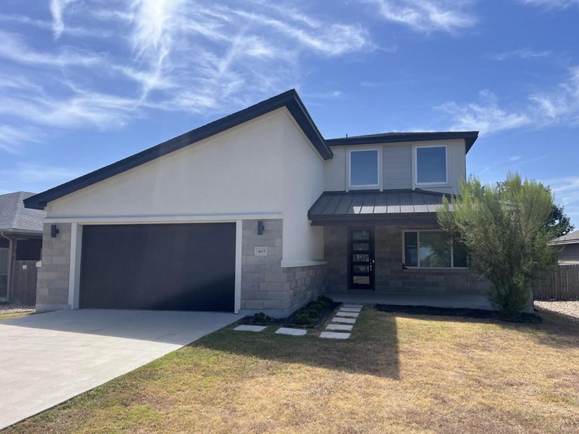 403 Summit Ridge DR N, Point Venture TX 78645