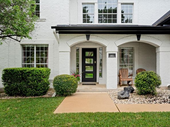 102 Hurst Creek RD, Lakeway TX 78734