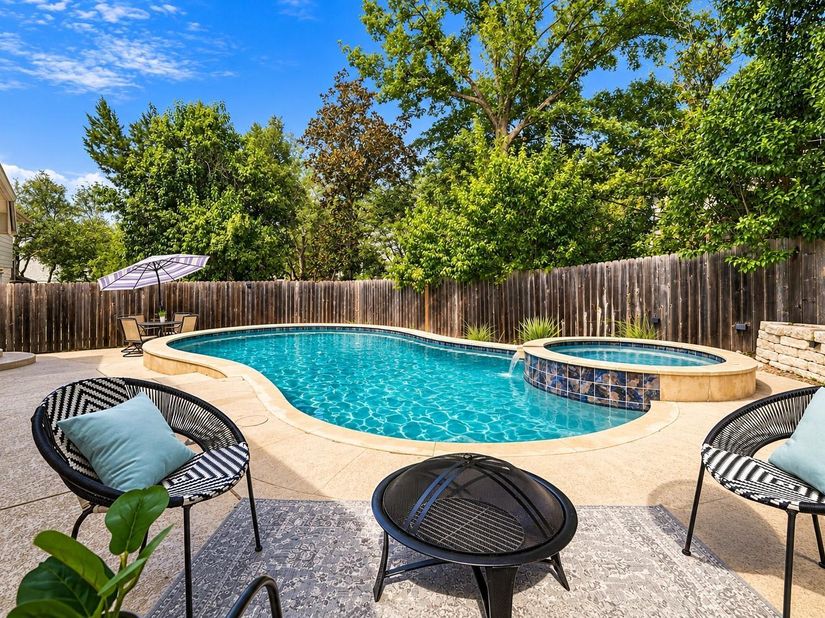3135 Burks LN, Austin TX 78732