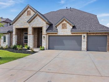 2233 Bellisa Vista DR