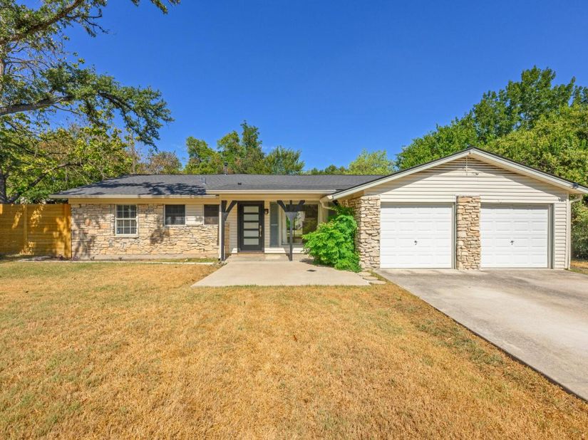 6802 Columbia DR, Austin TX 78723