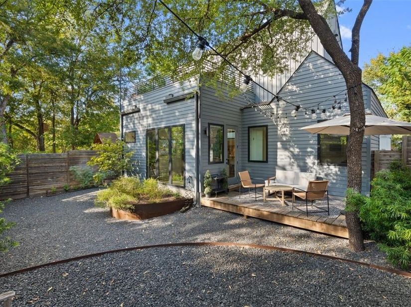 707 E Live Oak ST 2, Austin TX 78704