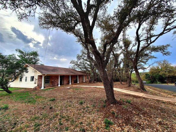 9011 Dorella LN, Austin TX 78736