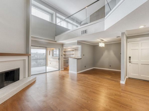 8200 Neely DR 214, Austin TX 78759