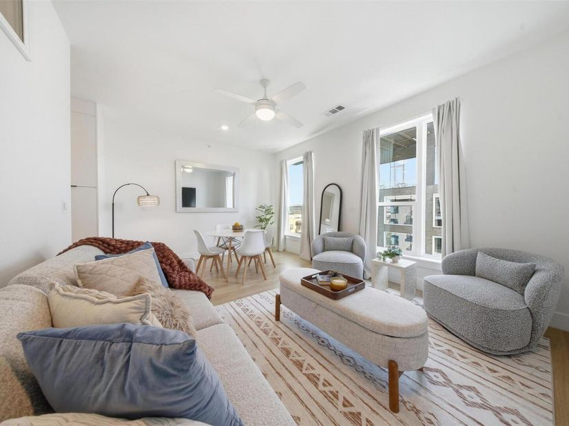 1701 Simond Ave 615, Austin TX 78723