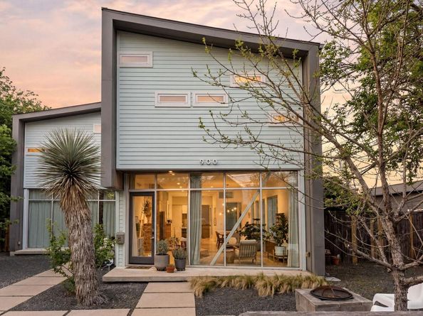 900 Brentwood ST B, Austin TX 78757