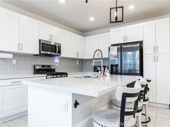 3590 E Peckham Paseo 2, Ontario CA 91761