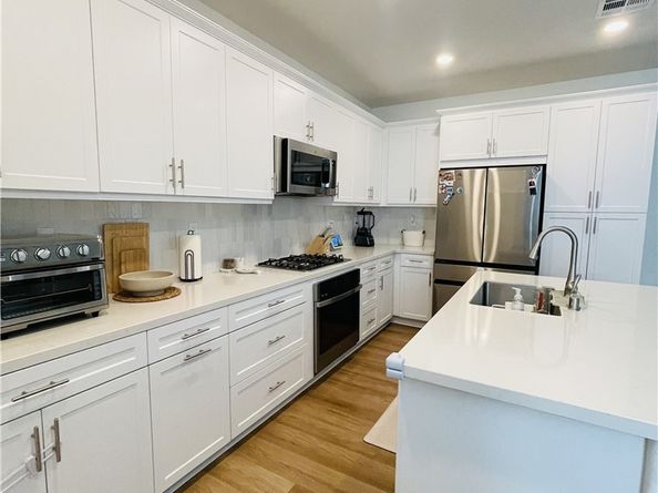 2004 Dewdrop, Upland CA 91786