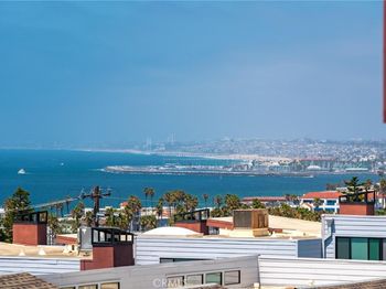 431 Camino De Las Colinas