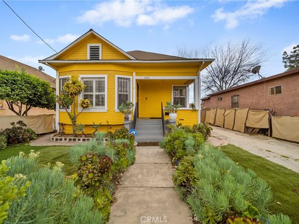 1220 E 40th Place, Los Angeles CA 90011