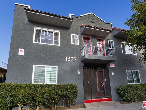 1377 Warren Avenue, Long Beach CA 90813