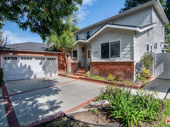 2332 Castle Heights Avenue, Los Angeles CA 90034