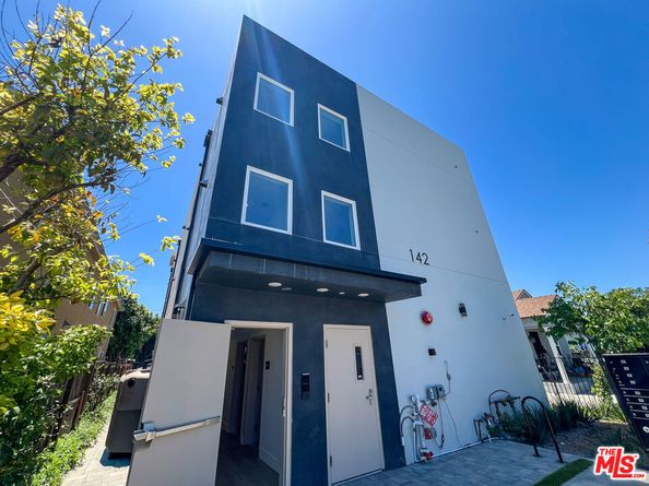 142 E 84th Street, Los Angeles CA 90003