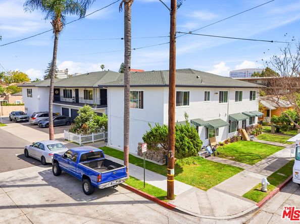 1027 N Parton Street, Santa Ana CA 92701