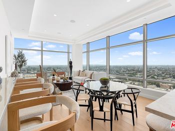 900 W Olympic Boulevard