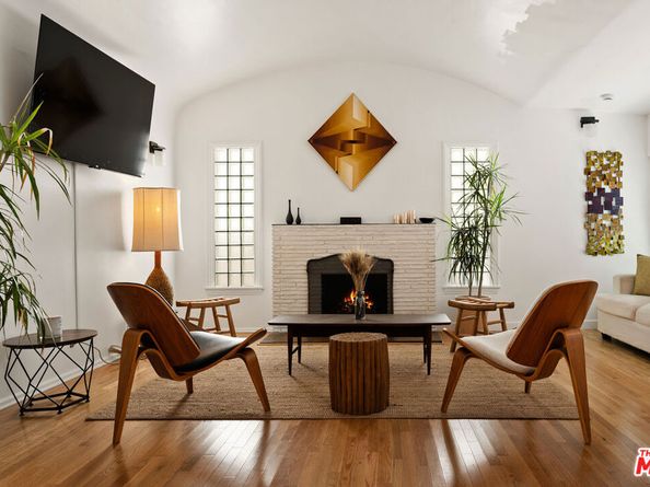 7459 Rosewood Avenue, Los Angeles CA 90036