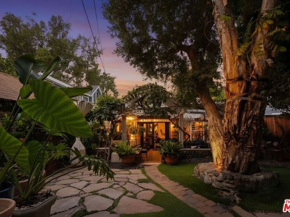 2558 Torrance Boulevard, Torrance CA 90503