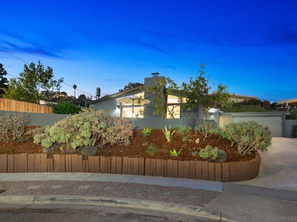 2526 Aster St, San Diego CA 92109