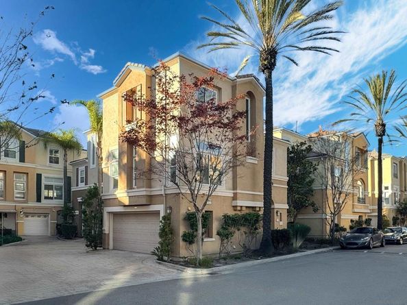 12654 Carmel Country Rd 91, San Diego CA 92130