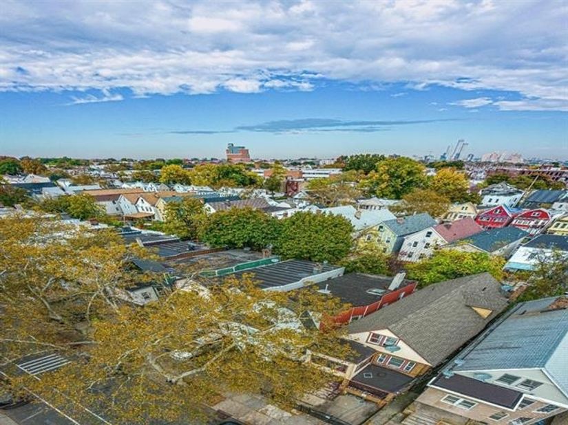 34 Wegman Parkway, Jersey City NJ 07305