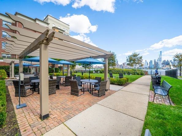 24 Avenue At Port Imperial 140, West New York NJ 07093