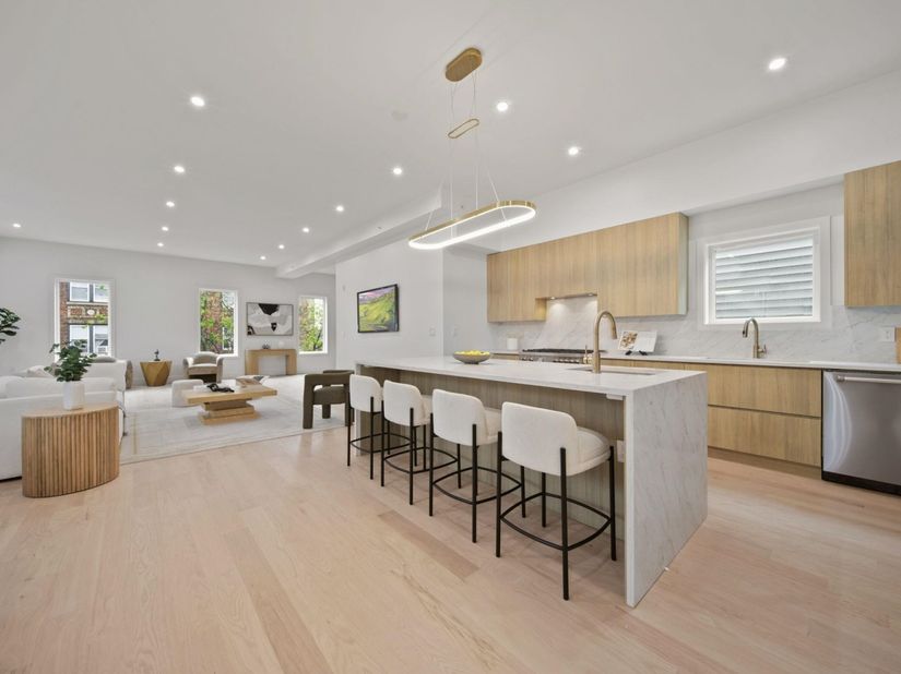 312 11th St 2, Union City NJ 07087