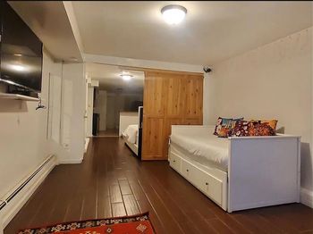 598 West Side Ave