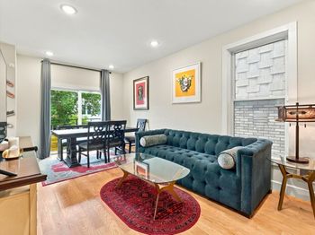 152 Beach St
