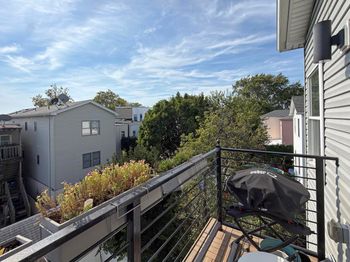 103 Thorne St